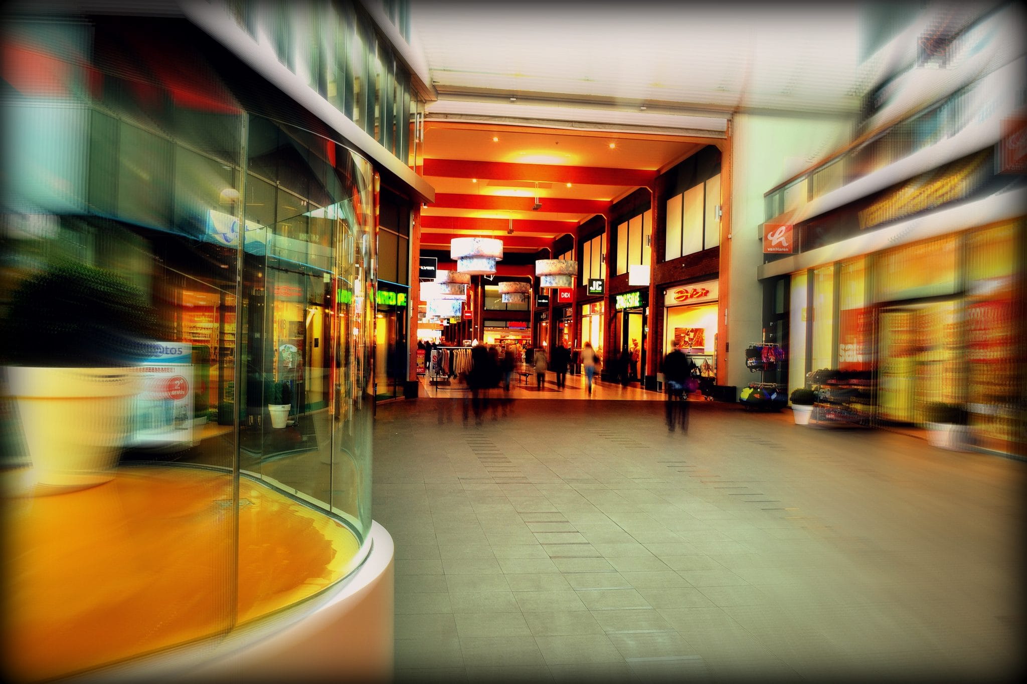 How to Develop an Omni-Channel Retail Strategy - Sachs Marketing Group